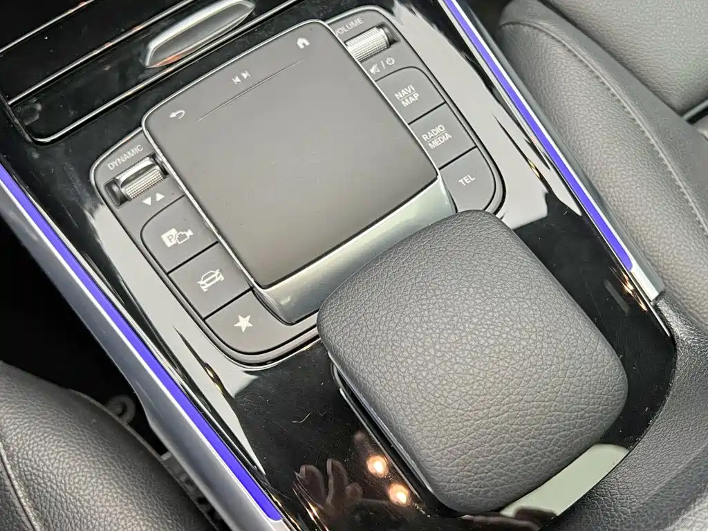 Mercedes-Benz GLB — миниатюра 17