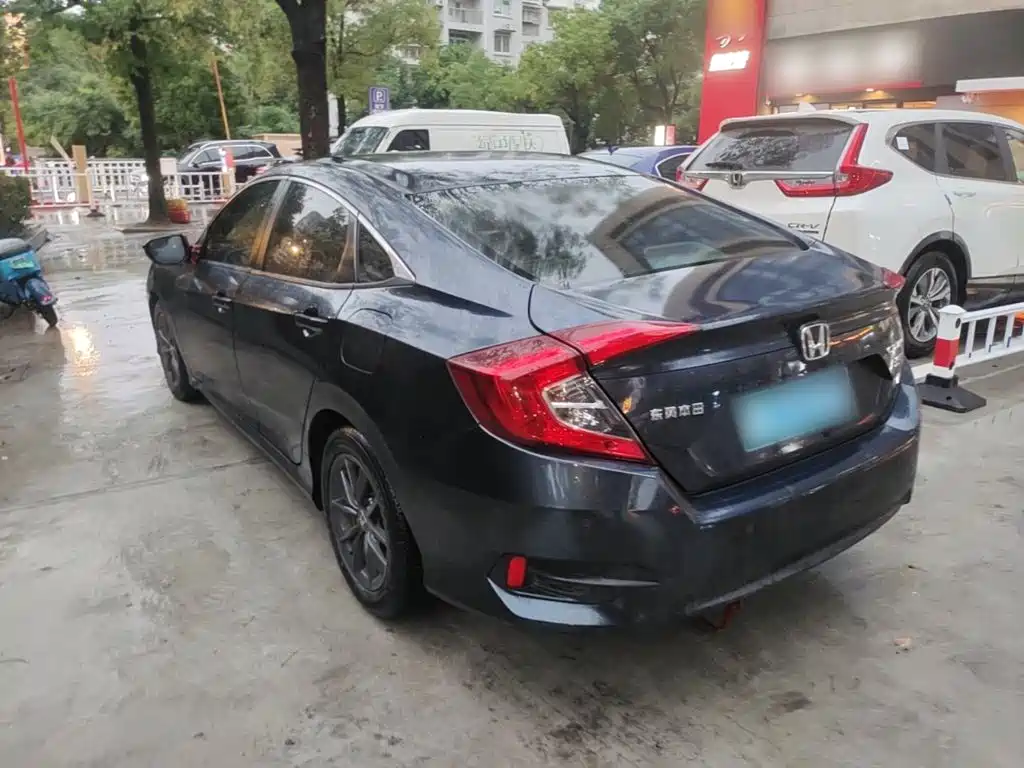 Honda Civic — миниатюра 5