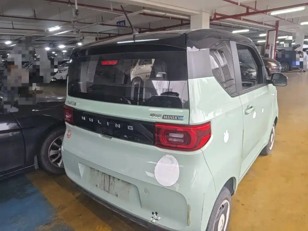 Wuling MINIEV — миниатюра 7