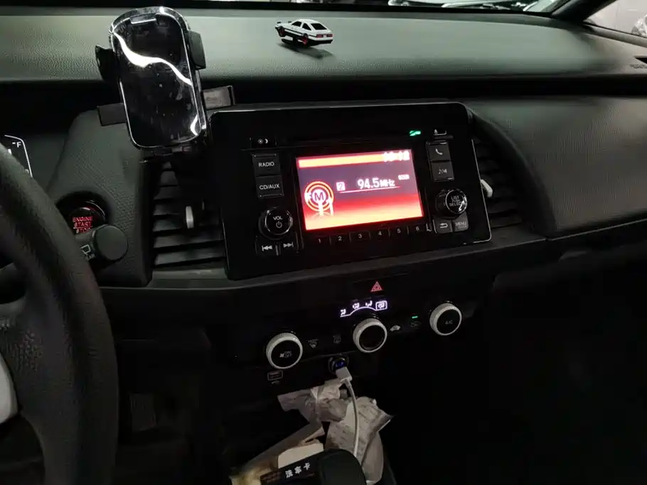 Honda Fit — миниатюра 13
