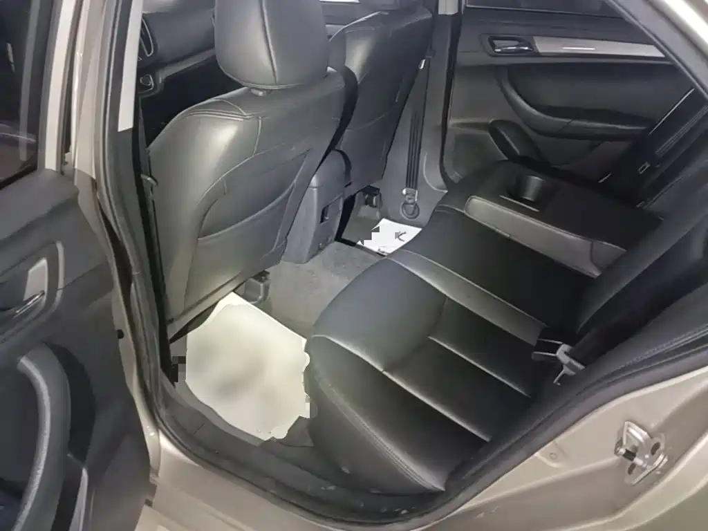 Roewe 360 — миниатюра 17