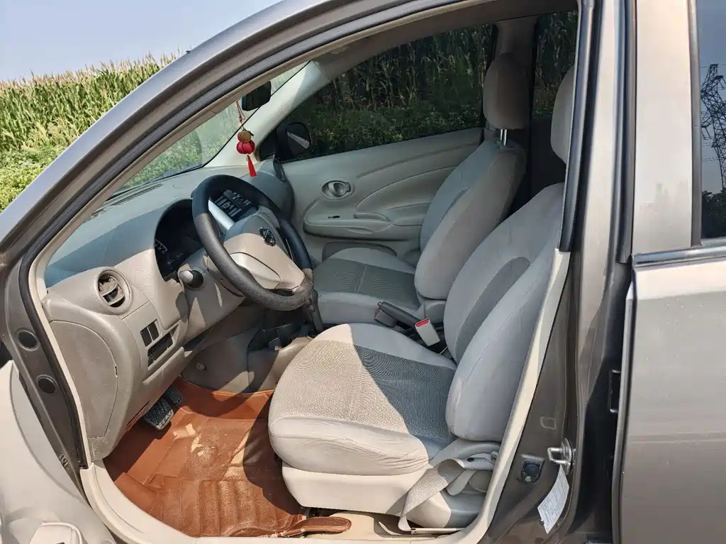 Nissan Sunny — миниатюра 4