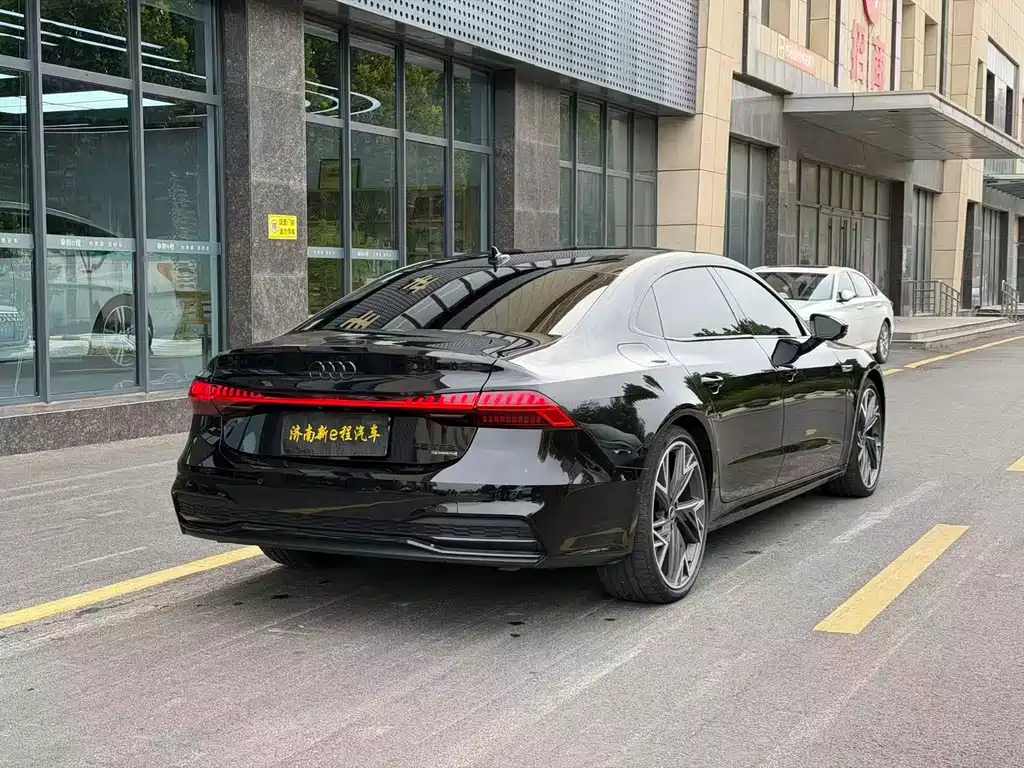 Audi A7L — миниатюра 4