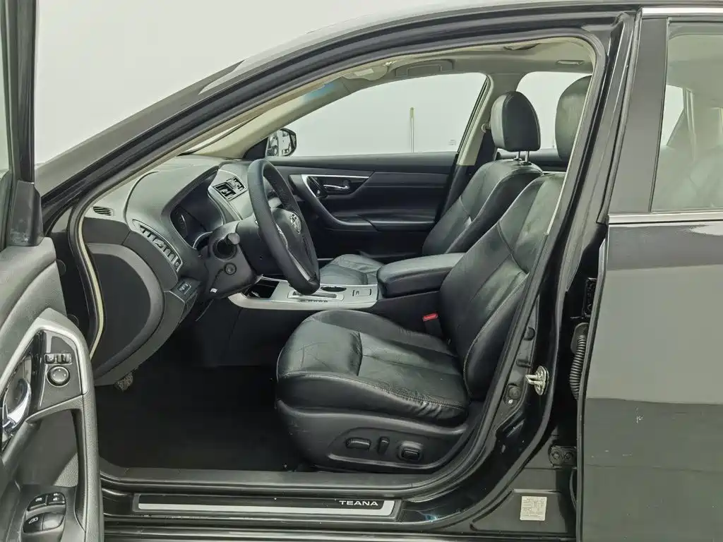 Nissan Teana — миниатюра 10