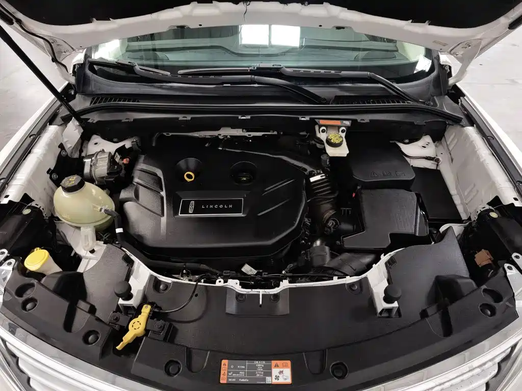 Lincoln MKC — миниатюра 6