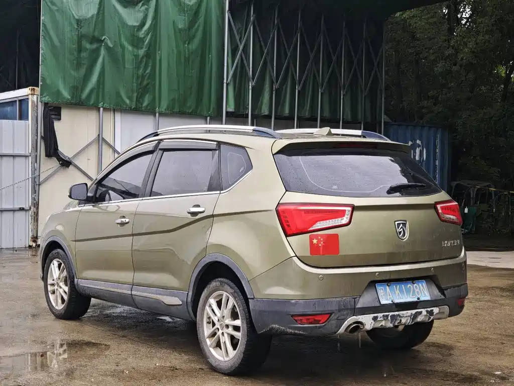 Baojun 560 2015 1.8L MT Elite