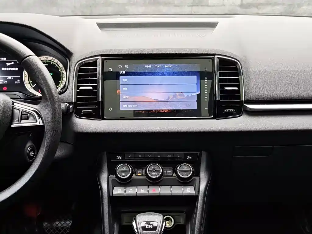 Skoda Karoq — миниатюра 16