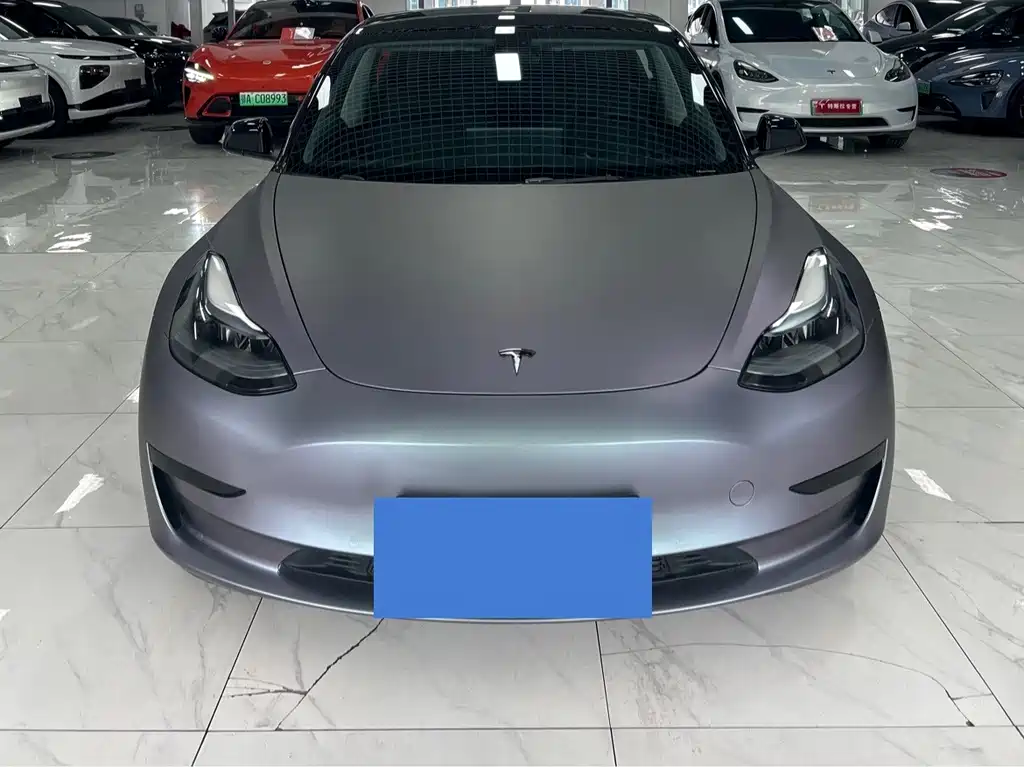 Tesla Model 3 — миниатюра 2