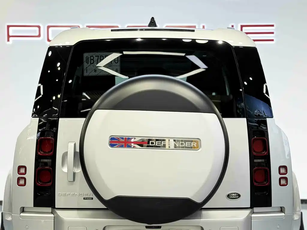Land Rover Defender — миниатюра 24
