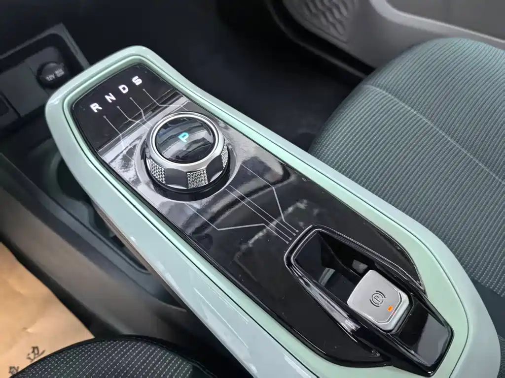 Changan Benben E-Star — миниатюра 18