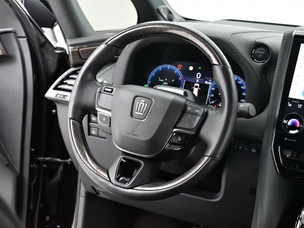 Toyota Vellfire — миниатюра 9
