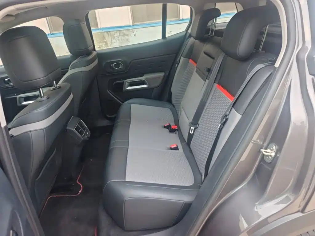 Citroen C5 AIRCROSS New Energy — миниатюра 17