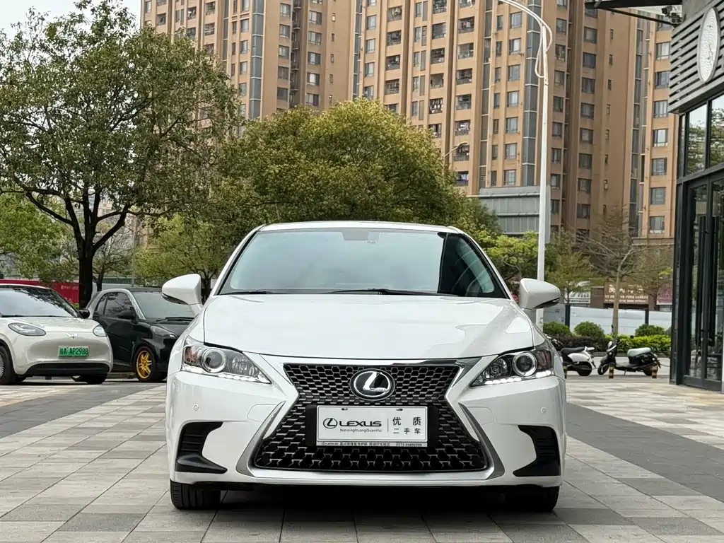 LEXUS CT