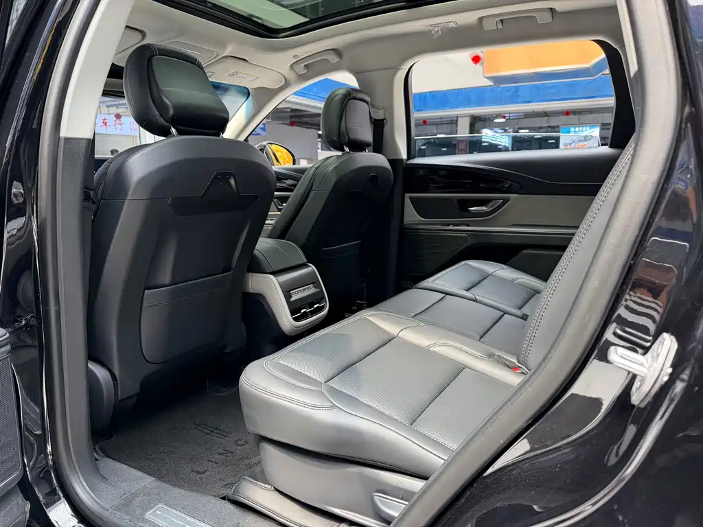 Lincoln Nautilus 2023 2.0T