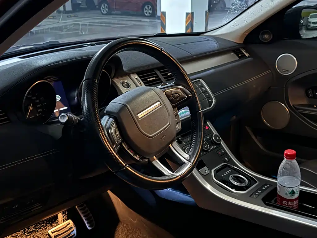Land Rover Range Rover Evoque 2014 2.0T 5
