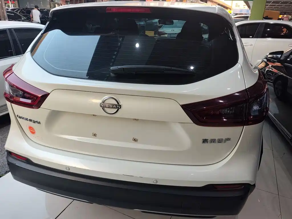 Nissan Qashqai — миниатюра 12