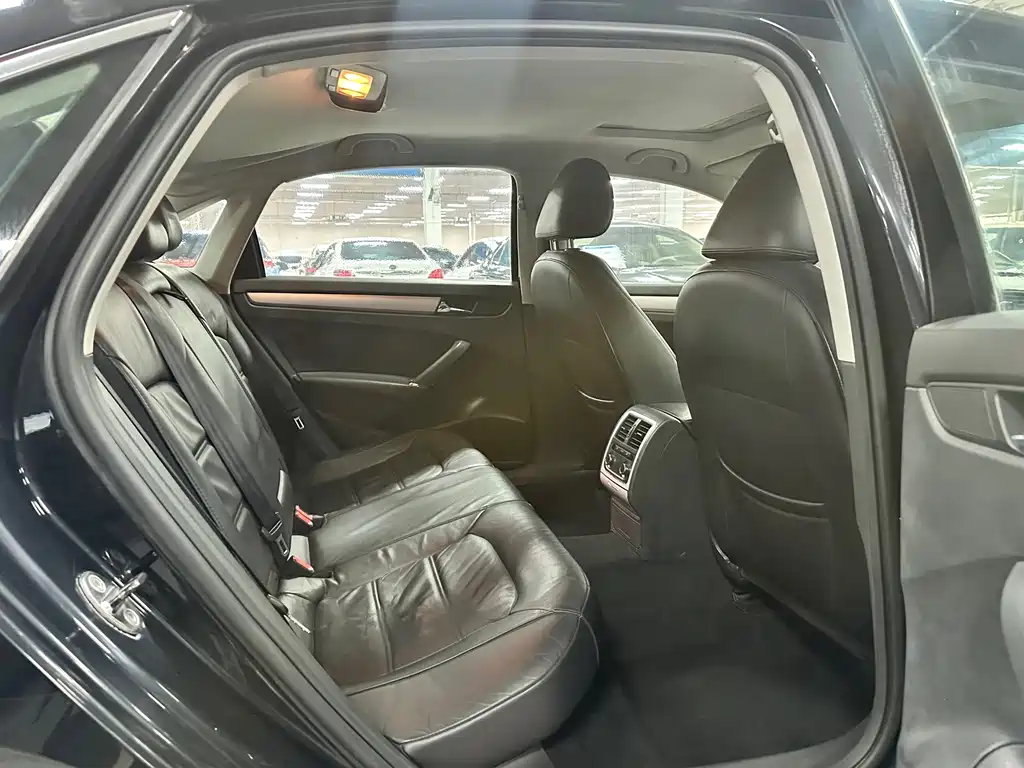 Volkswagen Passat — миниатюра 16