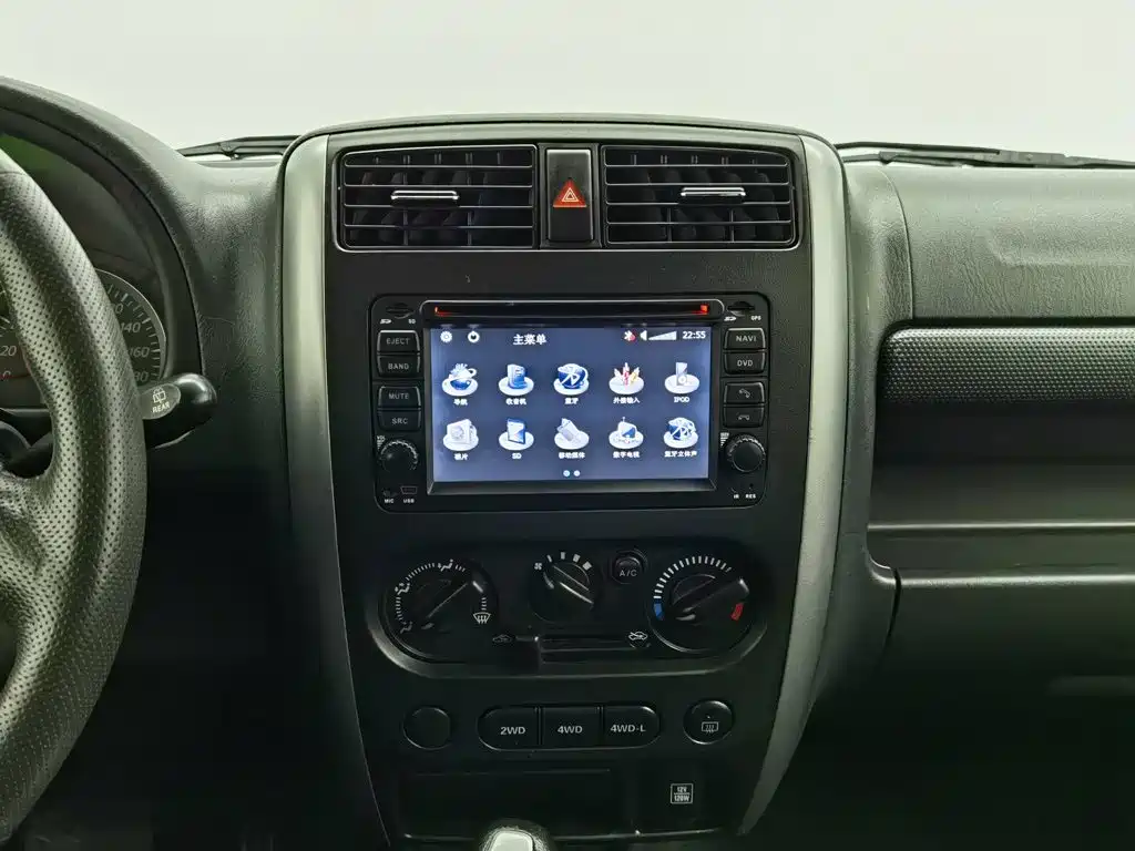 Suzuki Jimny — миниатюра 12