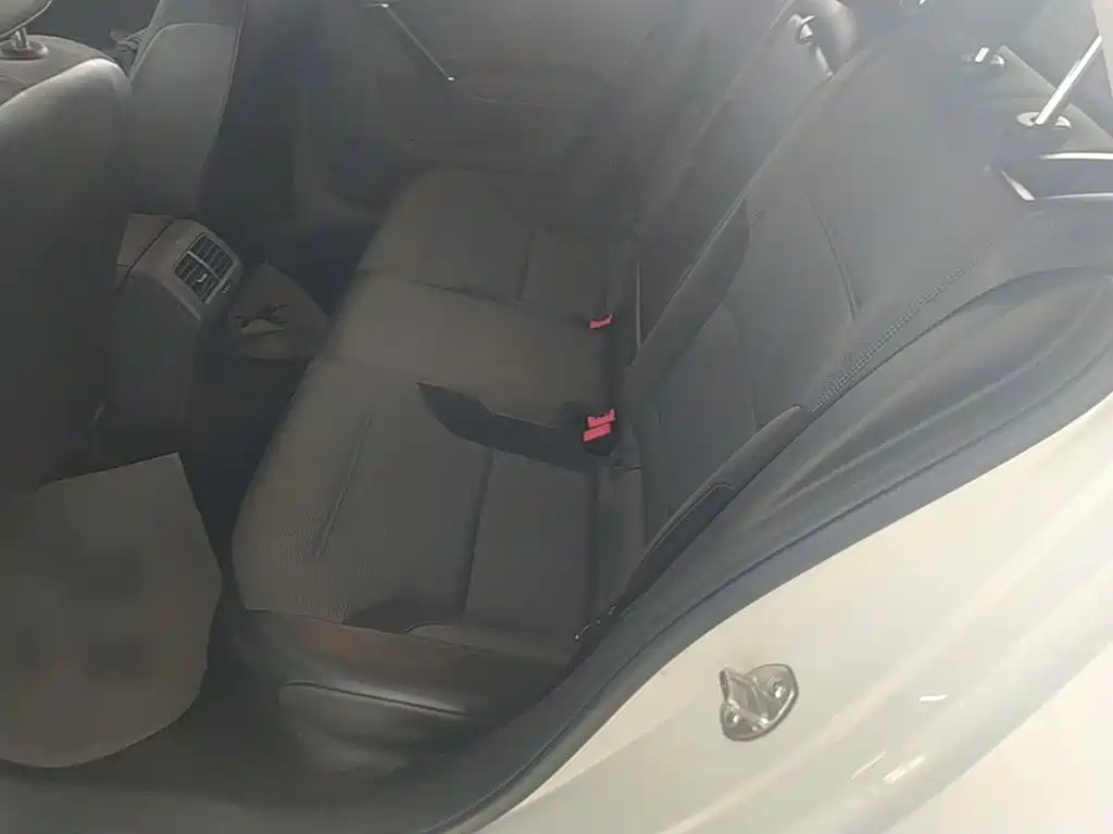 Volkswagen Golf — миниатюра 17