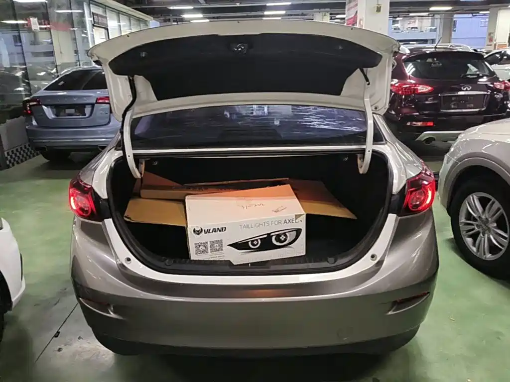 Mazda 3 Axela — миниатюра 19