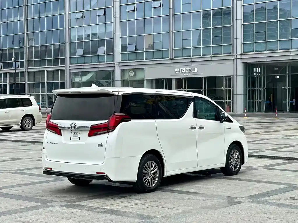 TOYOTA ELFA