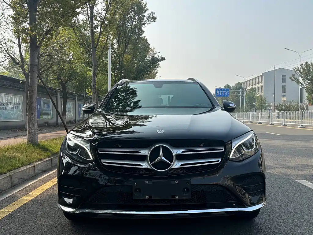 MERCEDES-BENZ GLC
