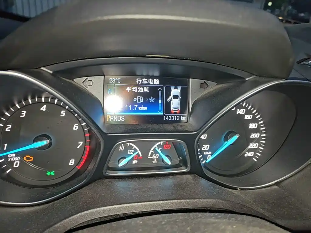 Ford Kuga — миниатюра 16