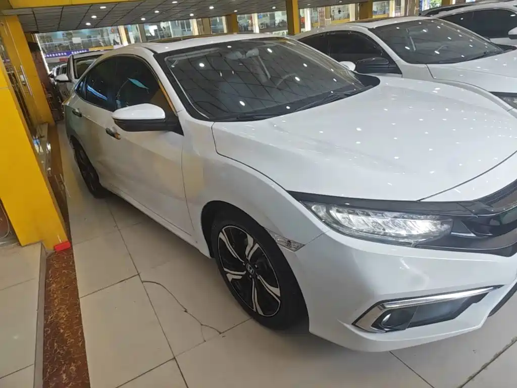 Honda Civic — миниатюра 4