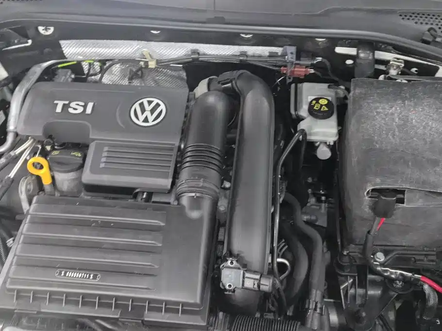 Volkswagen Golf — миниатюра 10