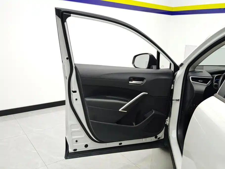 Toyota Frontlander — миниатюра 7
