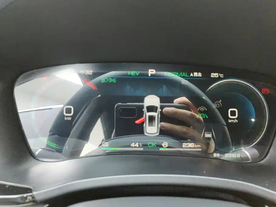BYD PLUS New Energy — миниатюра 14