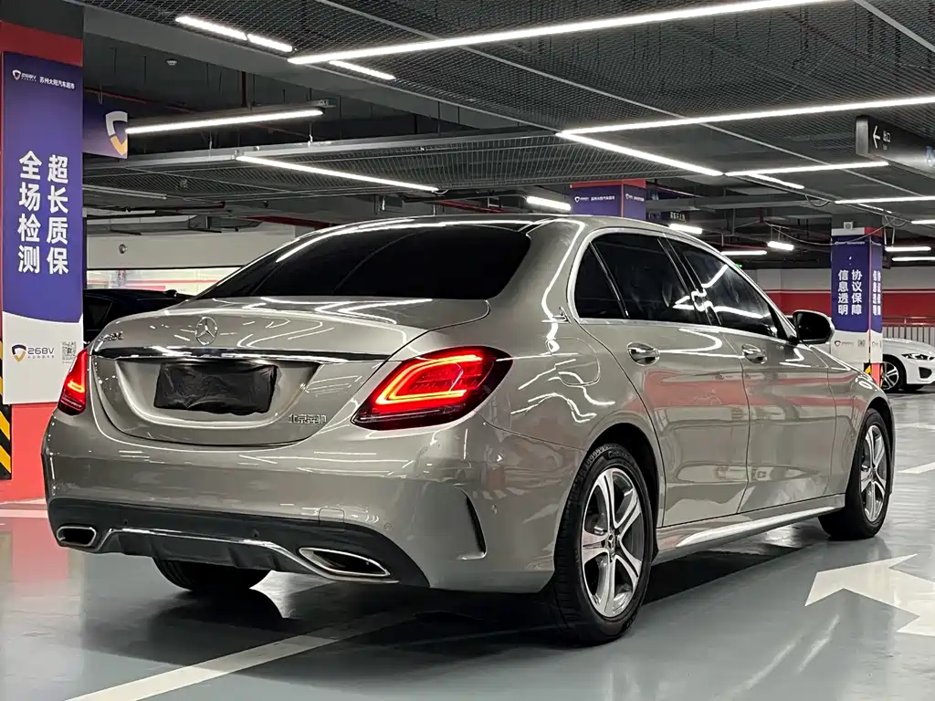 Mercedes-Benz C-Class — миниатюра 8