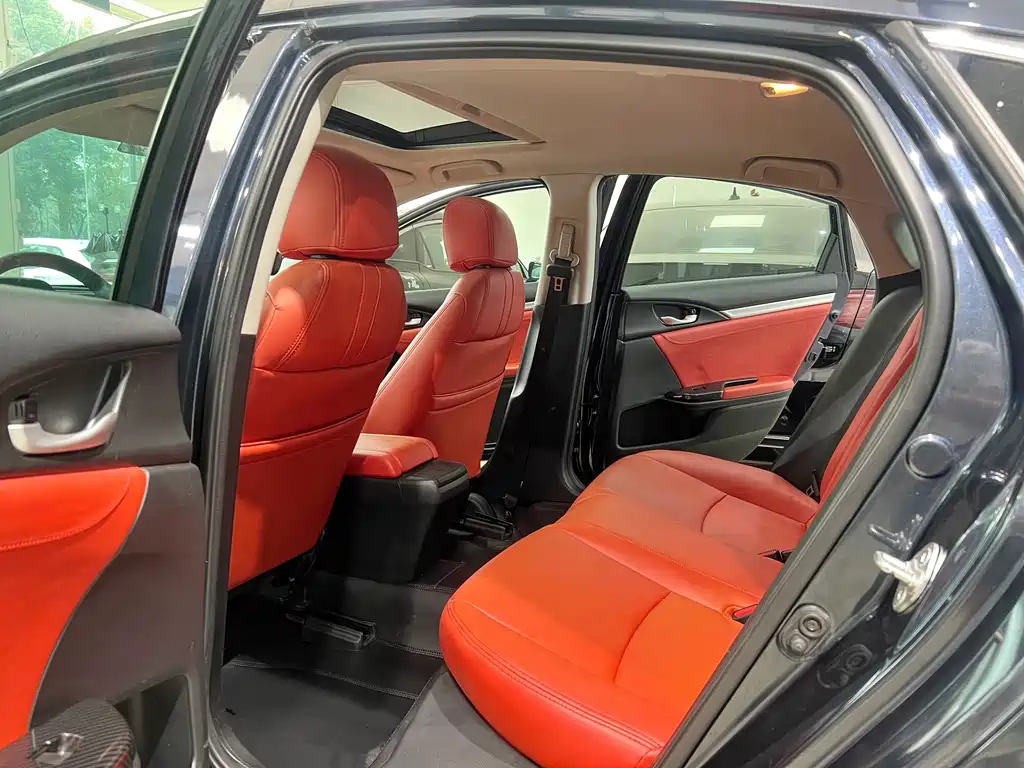 Honda Civic — миниатюра 6