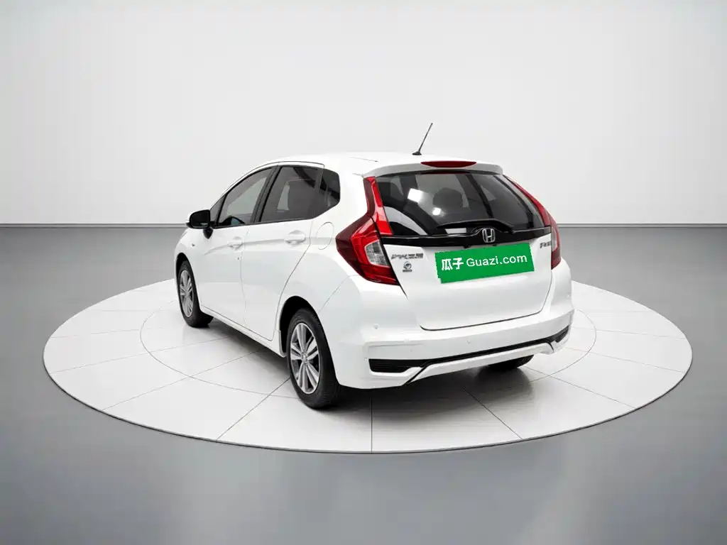 Honda Fit — миниатюра 4