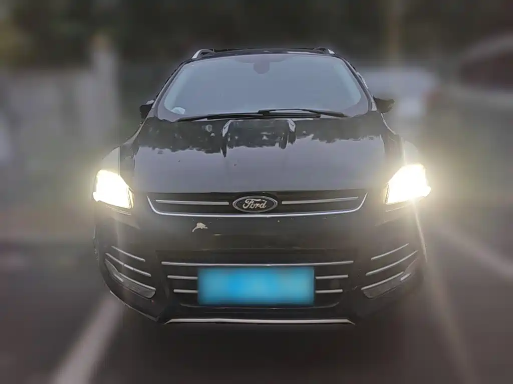 Ford Kuga — миниатюра 5