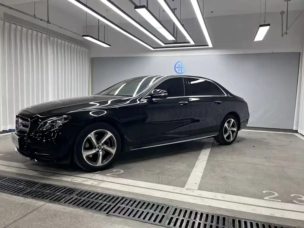 Mercedes-Benz E-Class E 2018 E 200 L Sport 4MATIC