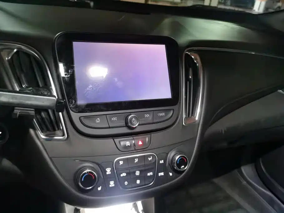 Chevrolet Malibu XL — миниатюра 13