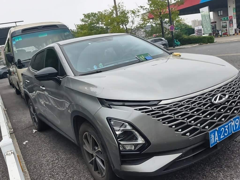 CHERY Omoda 1.5 л 2023 г. Серебристо-серый, пробег 29000 км