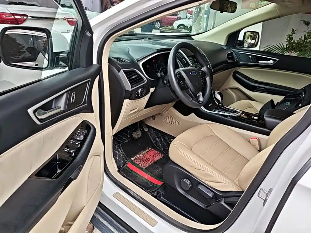 Ford Edge — миниатюра 16