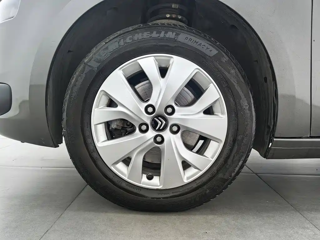 Citroen C4 Picasso — миниатюра 17