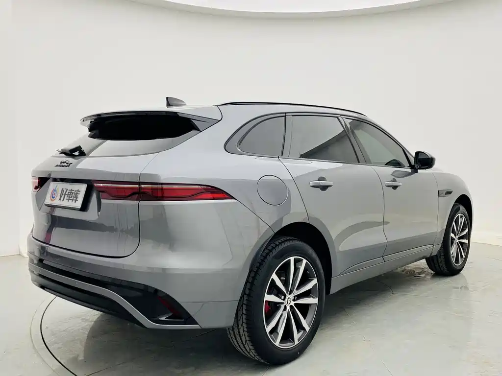 Jaguar F-Pace 2024 P250 R-Dynamic SE
