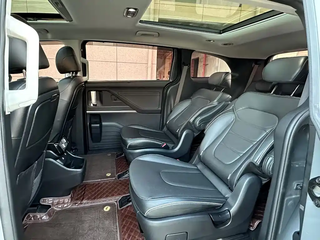 Hyundai Custo — миниатюра 4