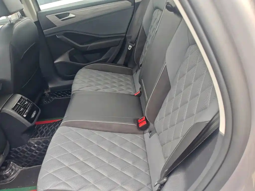 Volkswagen Sagitar — миниатюра 17