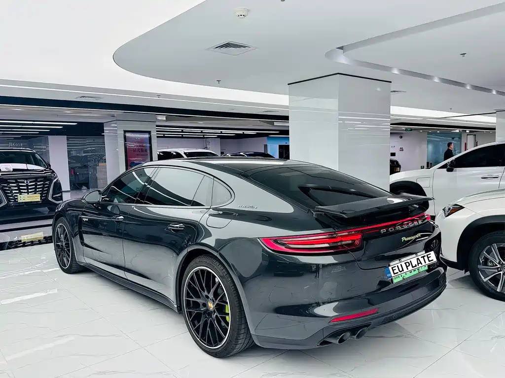 PORSCHE PANAMERA NEW ENERGY