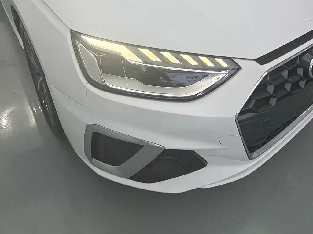 Audi A4L — миниатюра 5
