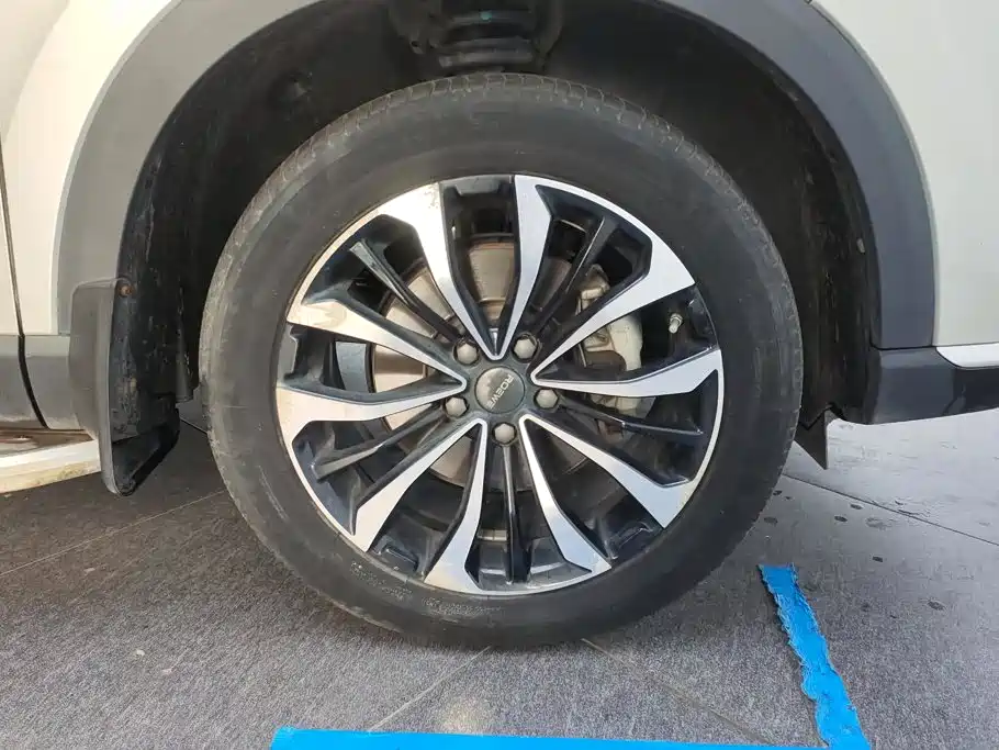 Roewe RX5 eMAX — миниатюра 6