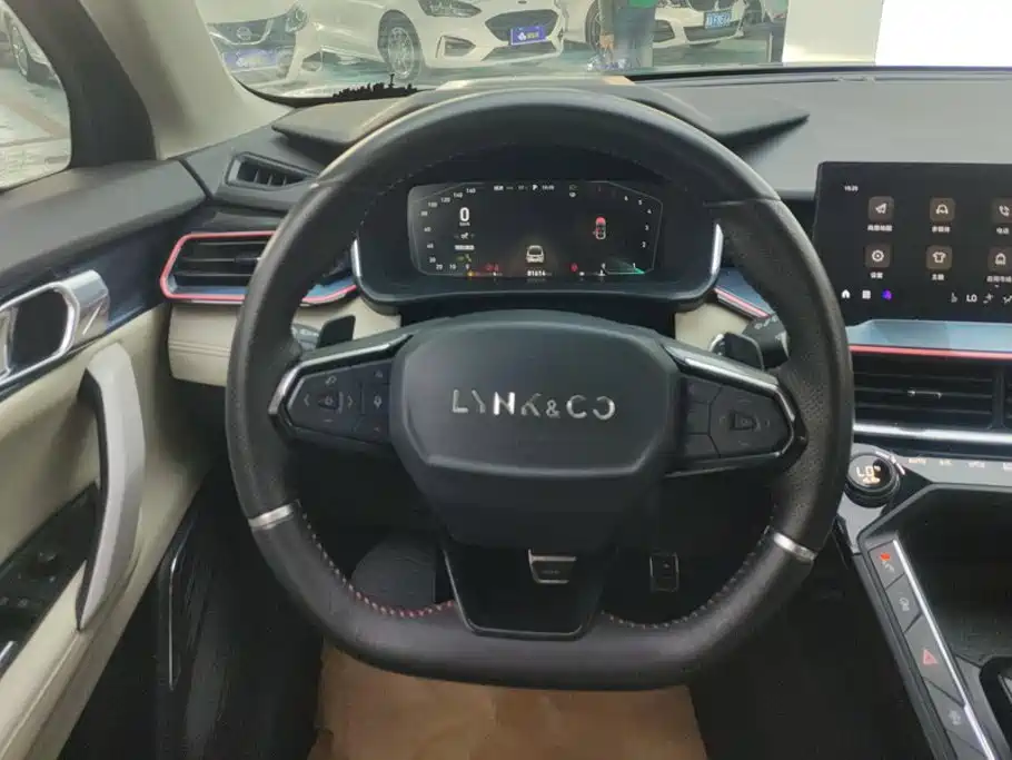 Lynk & Co 06 — миниатюра 15