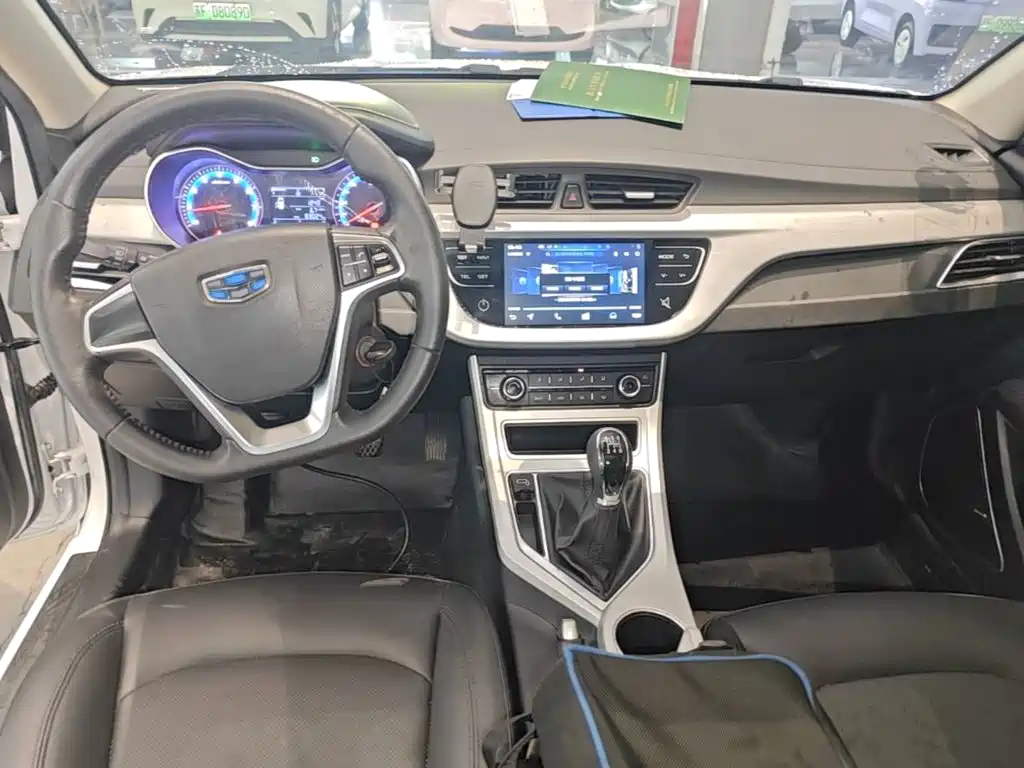 Geely Vision — миниатюра 10