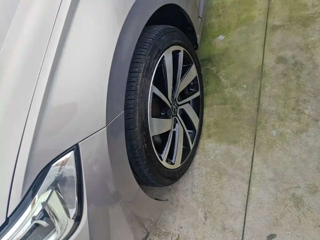 Volkswagen Sagitar — миниатюра 23