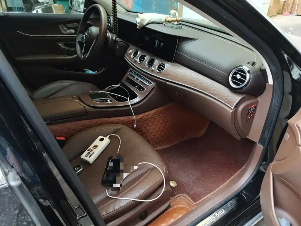 Mercedes-Benz E-Class — миниатюра 20